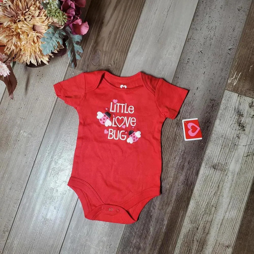 NWT Baby Valentine’s Day Outfit Creeper One Piece 0-3 Months Little Love Bug